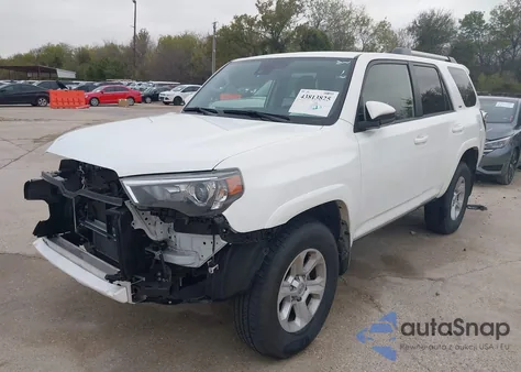 2024 Toyota 4Runner Sr5 z USA, uszkodzony, nr VIN JTEMU5JR1R6282459